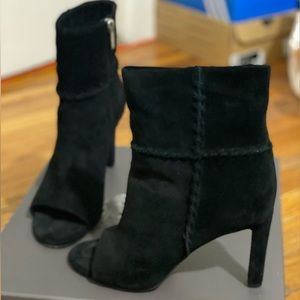 Vince Camuto; Size 7; Open Toe Booties